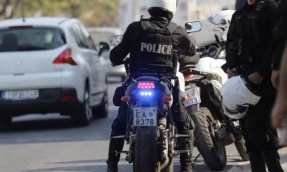 Μενίδι: Ρομά επιτέθηκαν με πέτρες σε αστυνομικούς της ομάδας ΔΙ.ΑΣ